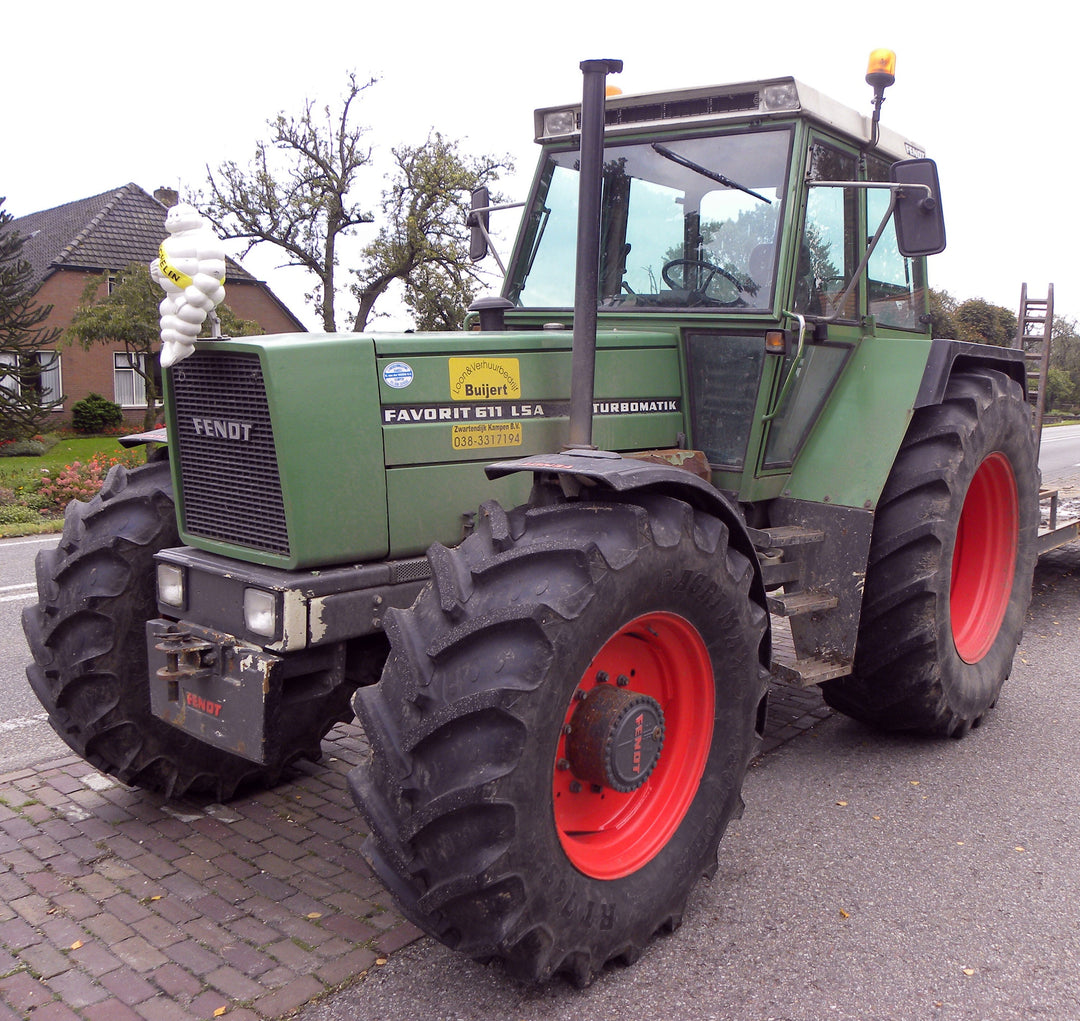Fendt Favorit 611 LSA Turbomatik Aftermarket Replacement Tractor Decal Sticker Set
