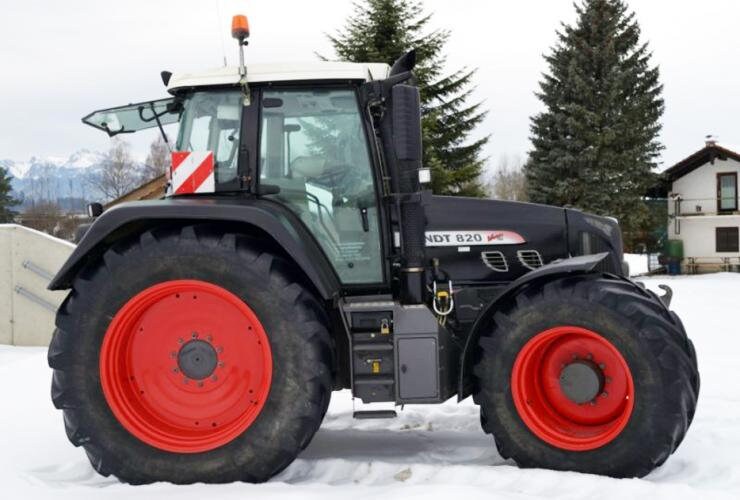 Fendt 820 Vario TMS Red Aftermarket Replacement Tractor Decal Sticker Set