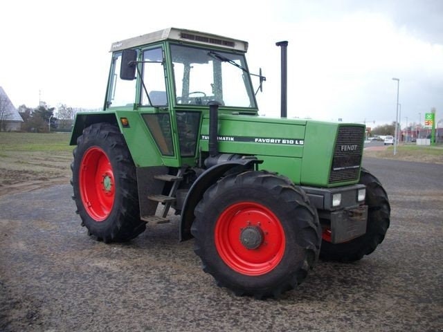 Fendt Favorit 610 LS Turbomatik Aftermarket Replacement Tractor Decal Sticker Set