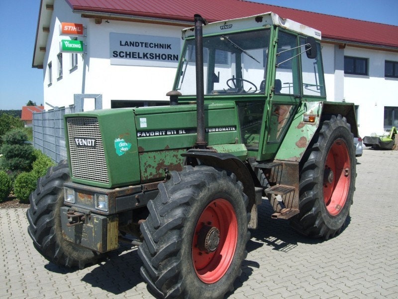 Fendt Favorit 611 SL Turbomatik Aftermarket Replacement Tractor Decal Sticker Set