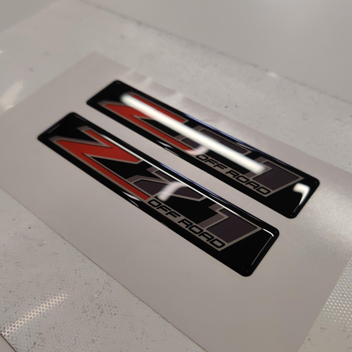 Chevy Z71 Off Road 3D Domed Badge Emblem Decals 2pcs / Sticker Resin Set / White and Black