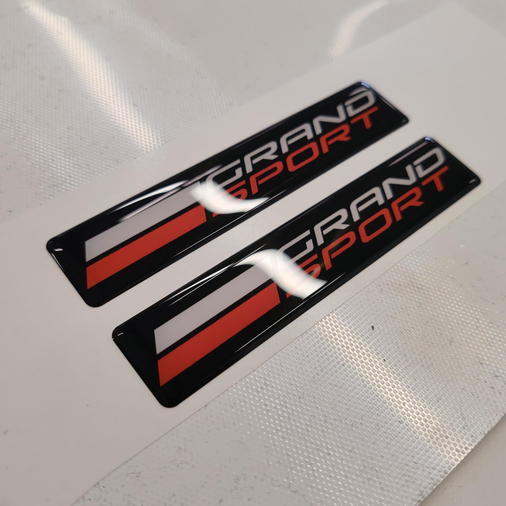 Corvette Grand Sport 3D Domed Badge Emblem Decals 2pcs / Sticker Resin Set / White and Black